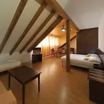 Calvy Hotel