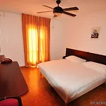 Calvy Hotel 3*