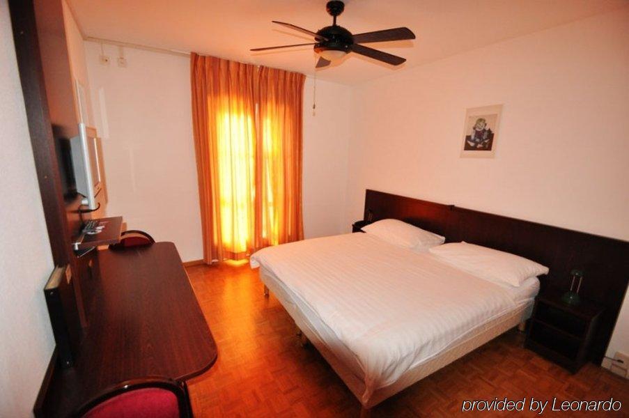 Calvy Hotel 3*