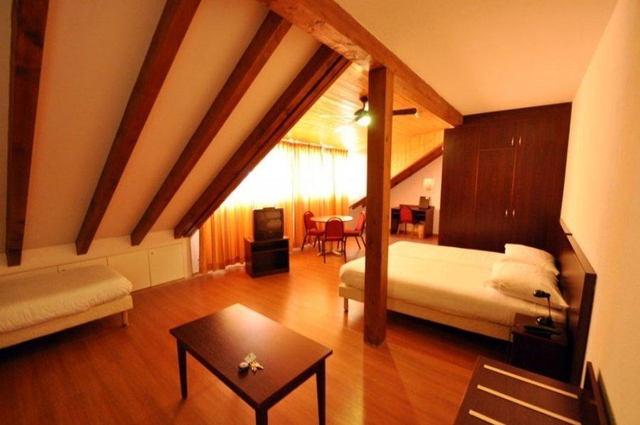 Calvy Hotel